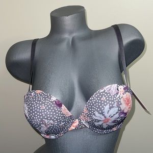 Super Push Up Multi-way Strapless Bra 3 Hooks. Ilys  Lumie Brand & Silicon Band.